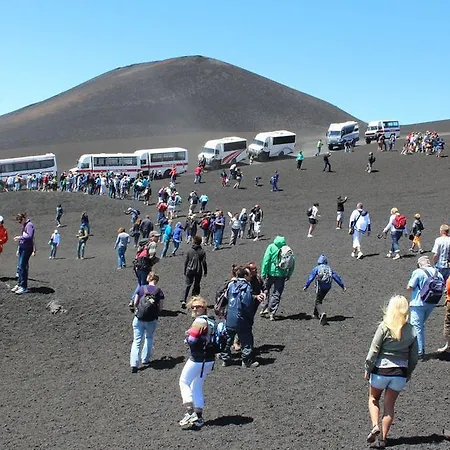 Casa Etna-Mare Apartment *